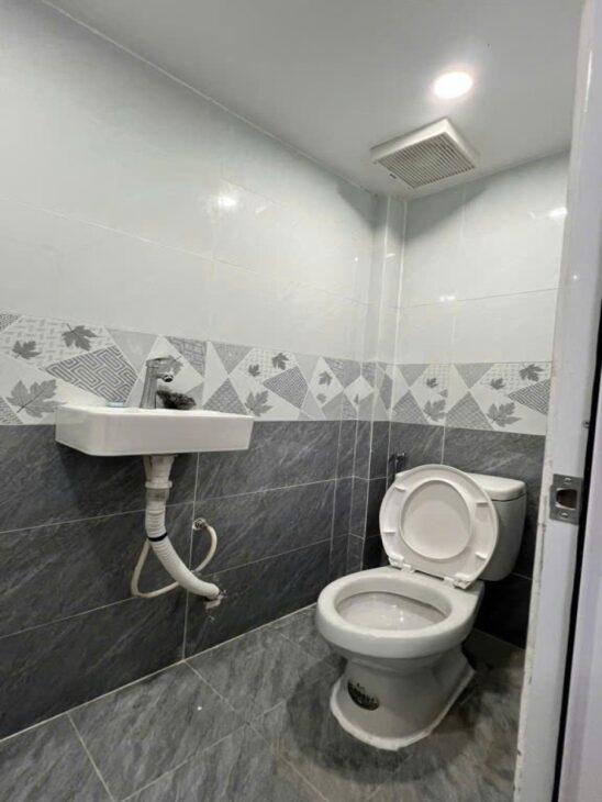 Giảm sốc 240tr! Chung cư tầng 2 Nguyễn Chí Thanh 40m2 – Quận 10 SS