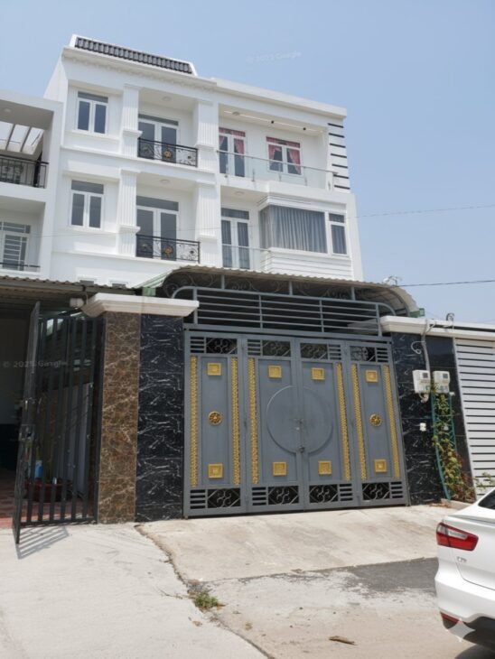 Nhà View sông SHR 3 tầng HXH né 72m2, Vuông – Thạnh Xuân 43 Quận 12 SS