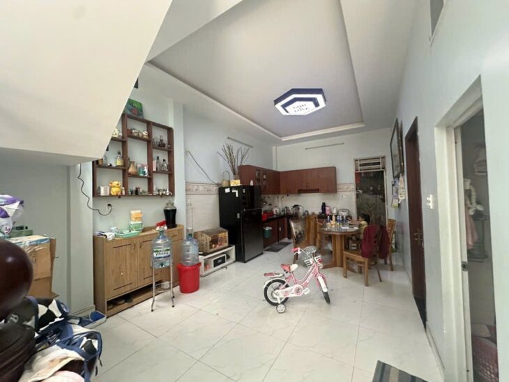 Nhà Vuông SHR 2 tầng HXH né 109m2 – Thạnh Xuân 52 Quận 12 S