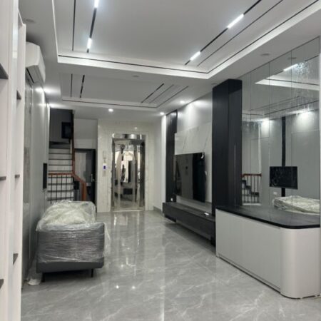 BÁN NHÀ hOÀNG NHƯ TIẾP- LONG BIÊN, 50M, THANG MÁY, MỚI TINH- NHỈNH 12 TỶ( TL)