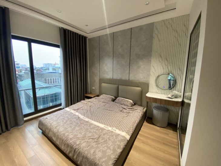 BÁN NHÀ NGỌC THUỴ-40M-THANG MÁY-FULL NỘI THẤT-NGÕ OTO-NHỈNH 11 TỶ