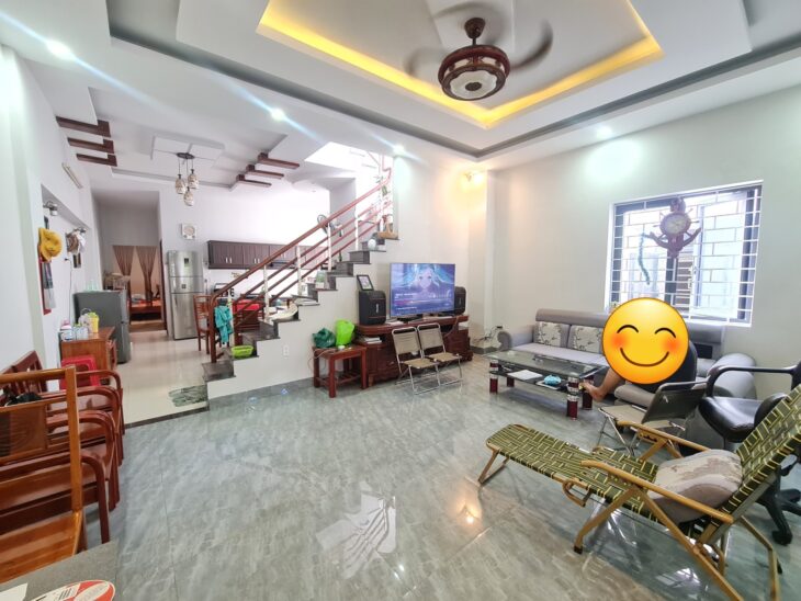 Bán nhà lô góc Nam Việt Á, 152m², 7-8 phòng, gần biển, thích hợp căn hộ, giá 11.8 tỷ