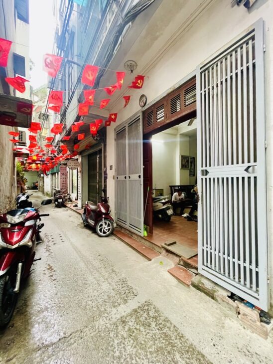 8.6Tỷ Nhà Dòng Tiền Phạm Văn Đồng – Hoàng Quốc Việt Full Nội Thất, Gần Phố, 35m2, 6 Tầng