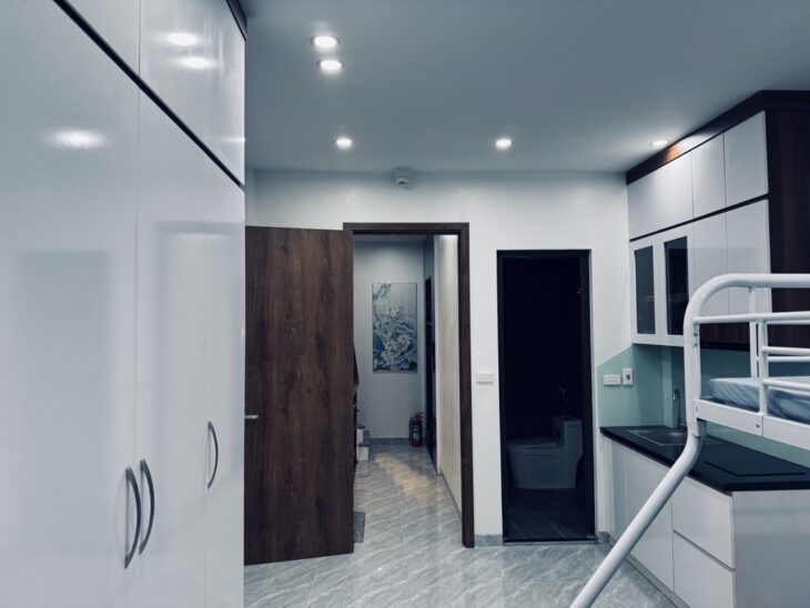 8.6Tỷ Nhà Dòng Tiền Phạm Văn Đồng – Hoàng Quốc Việt Full Nội Thất, Gần Phố, 35m2, 6 Tầng