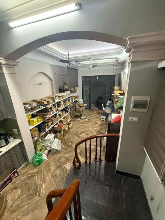 Bán nhà Minh Khai, quận Hai Bà Trưng 50m, lô góc 2 thoáng, dân xây chắc chắn, ngõ nông, rộng, 7 chỗ