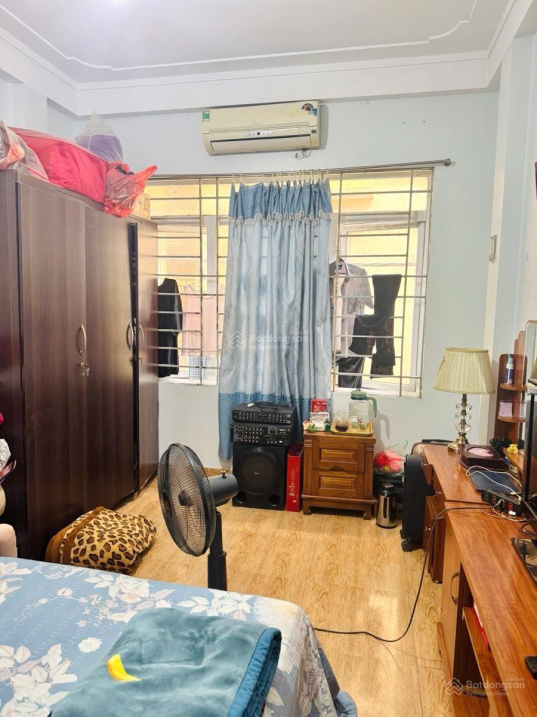 Bán nhà Đa sĩ Kiến Hưng , Phân lô , ô tô vào kinh doanh . Nhỉnh 7tỷ 5. LH 0963 382 542