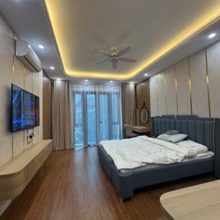 BÁN NHÀ NGỌC THUỴ- THANG MÁY-55M-NHỈNH12 TỶ