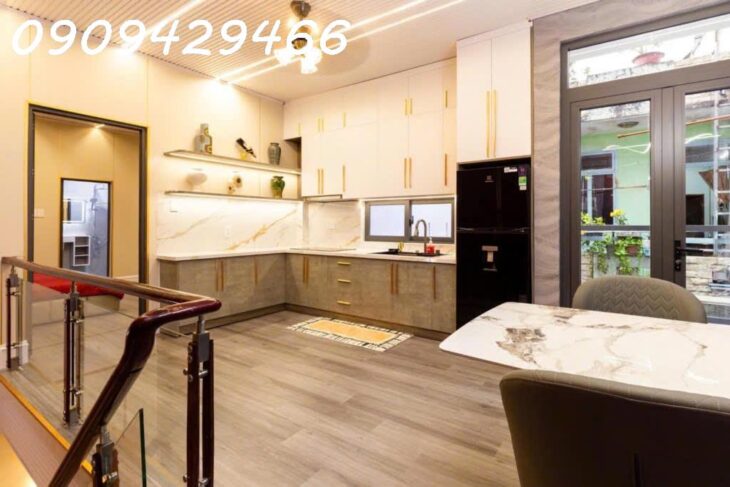 5,6 TỶ – QUẬN 7 – HẺM XE HƠI – SỔ HỒNG RIÊNG – GẦN NGUYỄN VĂN LINH