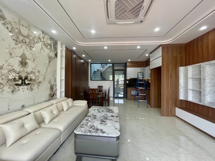 SIÊU PHẨM SÁT PHỐ HỒNG TIẾN – 6 TẦNG THANG MÁY- 55m–nhỉnh 13 tỷ(TL)