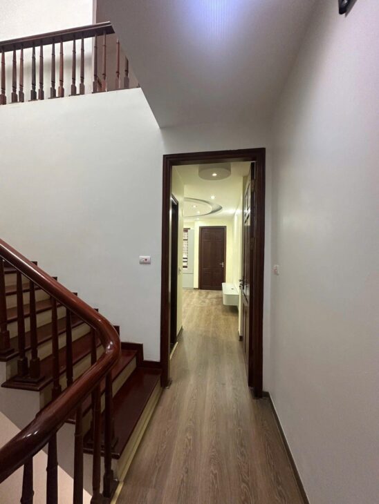 NHÀ ĐẸP NGỌC THỤY – GIA LÂM – 5 TẦNG HIỆN ĐẠI – GẦN NGAY TRUNG TÂM – 40M – 5 TẦNG – GIÁ NHỈNH 8 TỶ