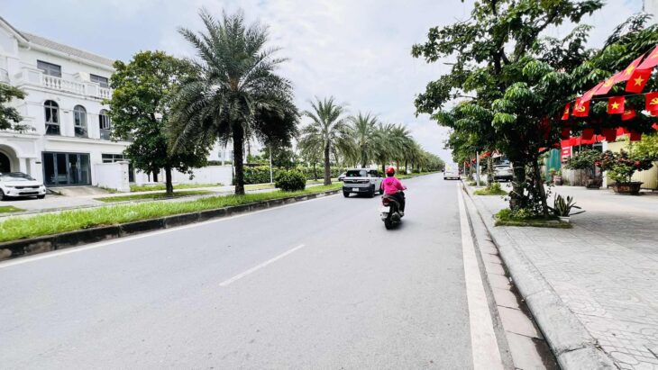 bán nhà mặt phố Việt Hưng, lô góc 3 thoáng, mặt tiền 19m, vỉa hè, kinh doanh ngày đêm