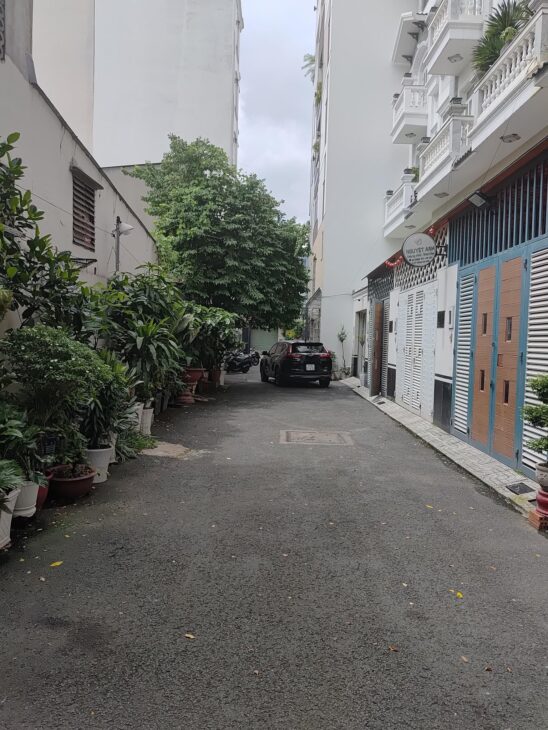 Bán nhà Gò Vấp, hẻm xe hơi vào nhà, 60m2, 5 tầng bề thế, vị trí cực đẹp