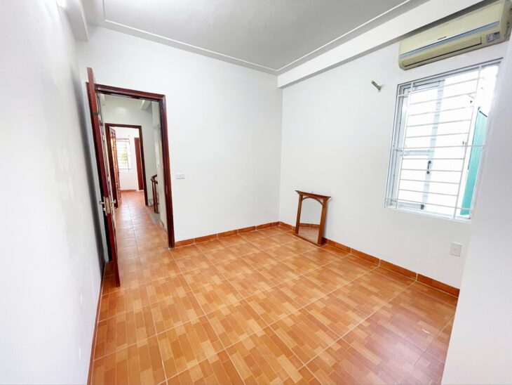 CHÍNH CHỦ CẦN BÁN NHÀ MỚI XÂY QUAN NHÂN – THANH XUÂN DT 30M – 5 TẦNG – GIÁ 6,7 TỶ