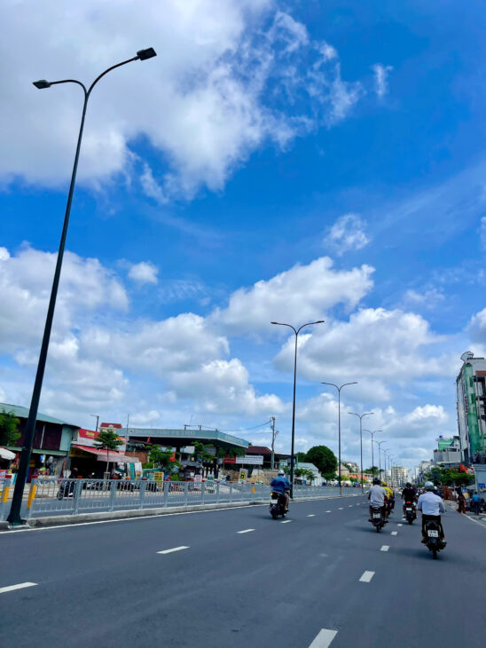 Chỉ 7.5 tỷ có ngay nhà 5 tầng Dương Quảng Hàm hẻm 5m, gần Lotte Mart!