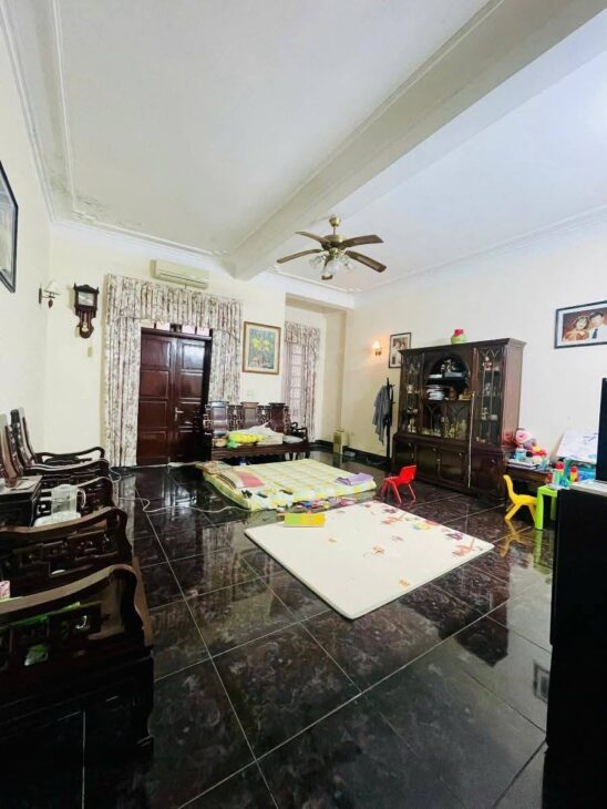 Đầu tư! Phân lô Phạm Tuấn Tài, vỉa hè ô tô tránh, ngõ thông tứ tung, mặt tiền khủng 6m, kd đỉnh