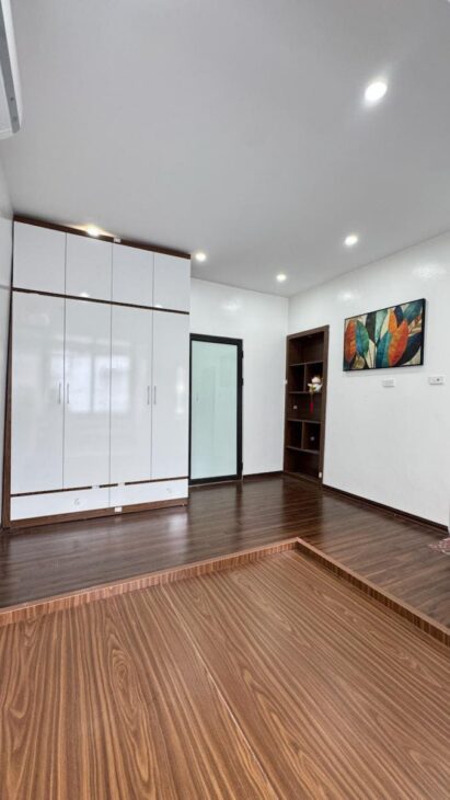 💥💥Tập thể cực đẹp NGUYỄN CHÍ THANH 75m, 3PN full nội thất, hơn 5 tỷ