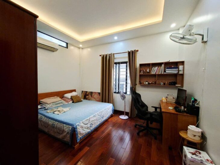 Nhỉnh 28 tỷ. Nhà Phân lô Lê Trọng Tấn 88m*5 tầng*MT 5m; Ga ra ô tô, ngõ ô tô, sân chơi thể thao