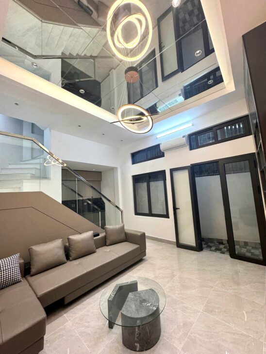 Bán nhà phố Đội Cấn – Ba Đình, nhà mới đẹp – nội thất cao cấp 38m2 CHỈ CÓ 8,8T