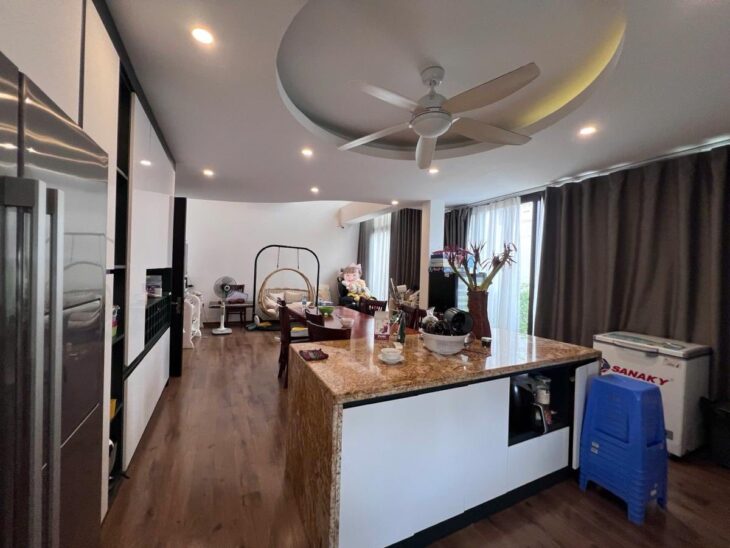 Lô Góc Ôtô tránh-Trần Quang Diệu, Hoàng Cầu 49/67m, 7T Thang máy,MT 6m 33.3 Tỷ