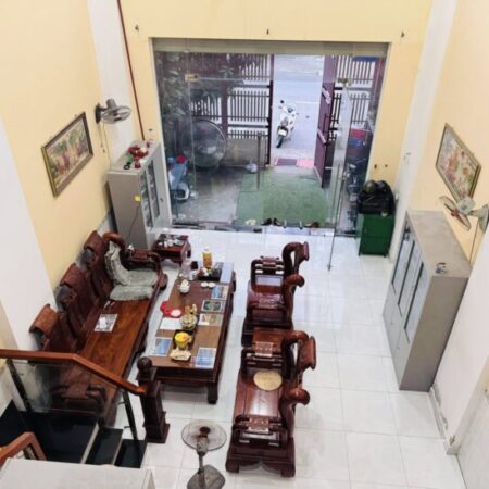 BÁN NHÀ 4 TẦNG – MẶT TIỀN KINH DOANH NGAY KÍNH NỔI DĨ AN 1 – 5x20M – 8 PHÒNG NGỦ – GIÁ NHỈNH 5 TỶ 🔥