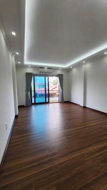 Bán nhà phân lô Phùng Chí Kiên – Cầu Giấy, vỉa hè ô tô tránh đỗ, thang máy, gara, kinh doanh,