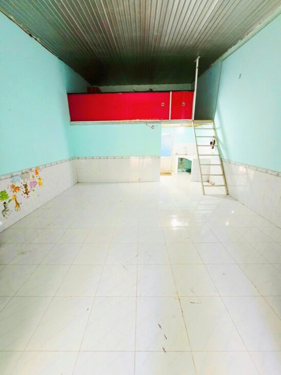 NHÀ TRỆT LỮNG 54M2, NGANG KHỦNG 5M, ĐƯỜNG NHỰA XE TẢI 7M THÔNG. KHU DÂN CƯ CAO CẤP KHÉP KÍN, ĐẦY ĐỦ