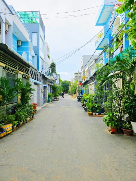 NHÀ TRỆT LỮNG 54M2, NGANG KHỦNG 5M, ĐƯỜNG NHỰA XE TẢI 7M THÔNG. KHU DÂN CƯ CAO CẤP KHÉP KÍN, ĐẦY ĐỦ