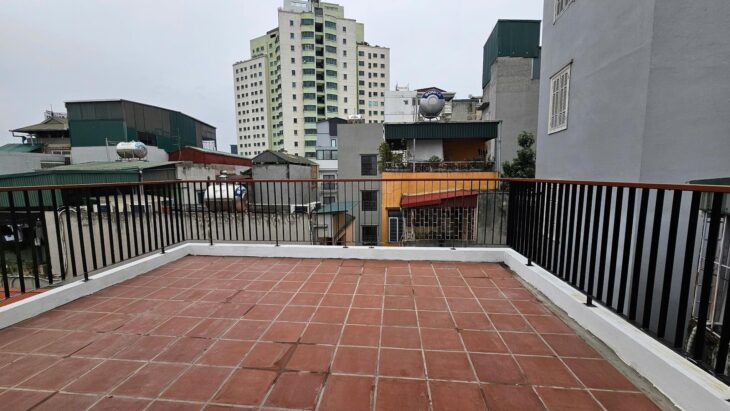 Bán nhà mặt ngõ Hoàng Hoa Thám, Ba Đình 2 nhà ra mặt phố nhà đẹp ỏ ngay 55m 5tầng 11,4tỷ
