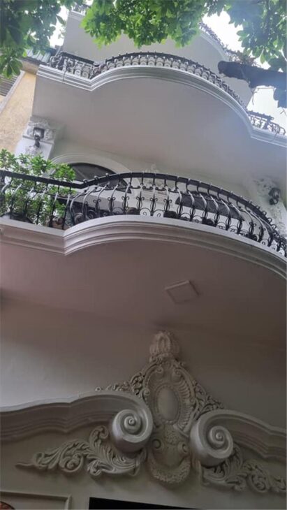 Bán nhà LẠC LONG QUÂN otô tránh- kinh doanh 77 M 5tầng 18.9 tỷ