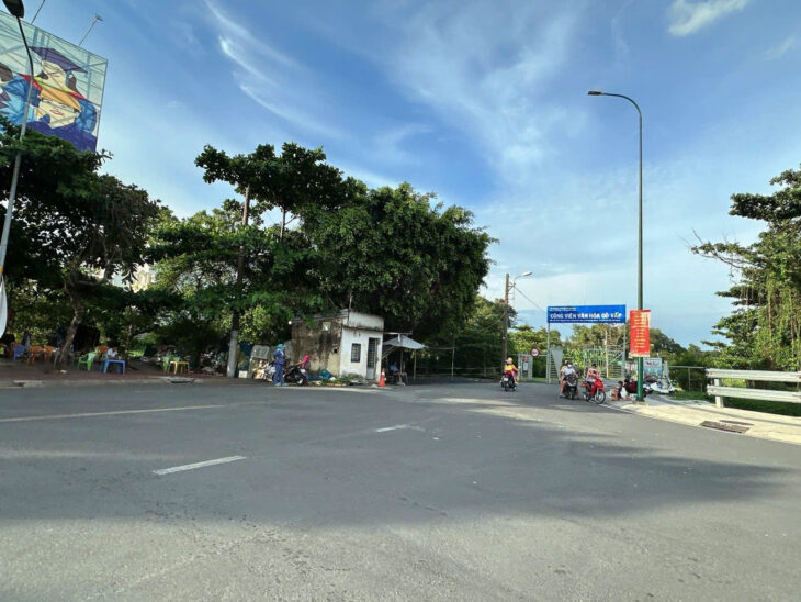 MTKD ngang 4.2m 56m2 KD sầm uất 4 tầng ngay CV Văn Hóa cạnh Dương Quảng Hàm chỉ 15 tỷ