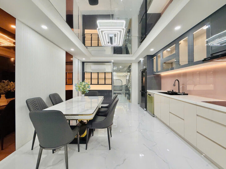 Nhà phố 6 tầng đẹp T.máy hẻm 525 Quang Trung 88m2 gần TTTM Vincom tặng NT ở ngay 16.5 tỷ.