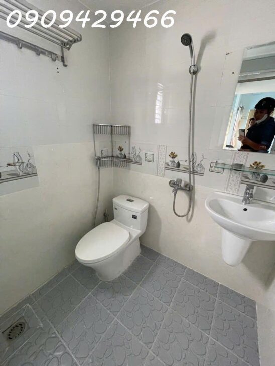3,5 TỶ – QUẬN 7 – HẺM XE HƠI – SỔ HỒNG RIÊNG – GẦN NGUYỄN HỮU THỌ