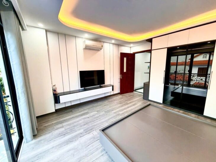 BÁN NHÀ MỚI TINH NGỌC THUỴ- LONG BIÊN, THANG MÁY, 50M-NHỈNH 14 TỶ