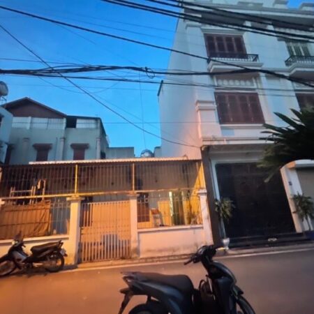 Bán đất 60m tặng nhà cấp 4 Trâu Quỳ – Gia Lâm, ngõ thông, ô tô tránh, ngay sát Vin Ocean park,