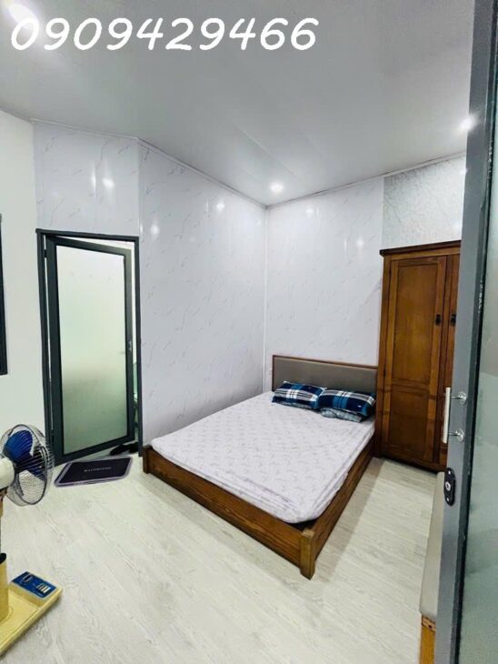 4,2 TỶ – QUẬN 7 – HẺM XE HƠI – SỔ HỒNG RIÊNG – GẦN NGUYỄN VĂN LINH