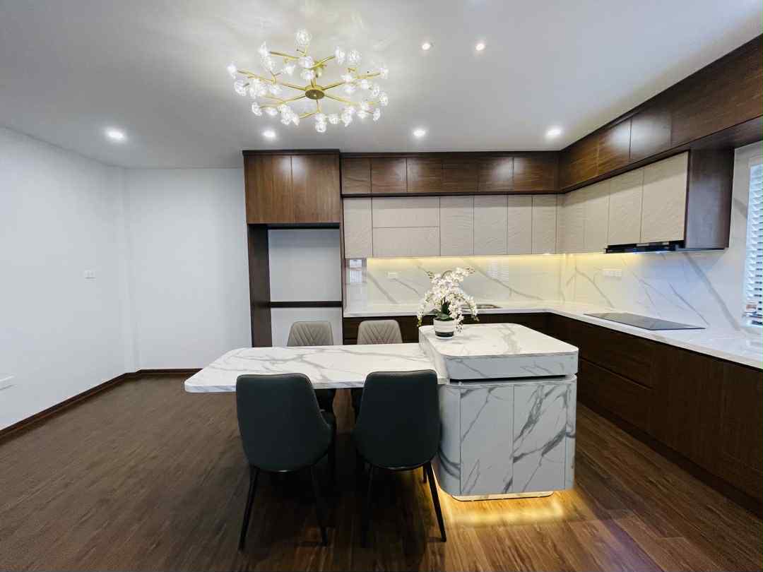 Bán nha Hoàng Mai 65m, mặt ngõ ô tô tránh, thông tứ tung, kinh doanh, thang máy êm ru, full nội
