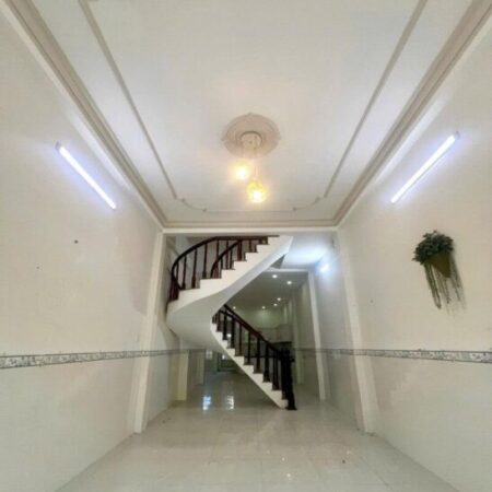 Chính Chủ bán gấp nhà mặt tiền Sơn Kỳ Tân Phú, DT 100m² SHR, giá chỉ 12.5 tỷ TL