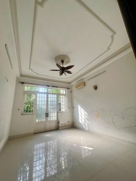 Chính Chủ bán gấp nhà mặt tiền Sơn Kỳ Tân Phú, DT 100m² SHR, giá chỉ 12.5 tỷ TL