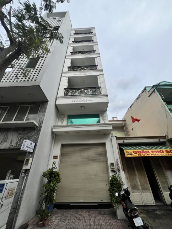 Giảm giá 1 tỷ! Bán nhà mặt tiền Đỗ thị Lời F.11 Q.3 4×17 7 tầng 11P 12WC giá 27 tỷ