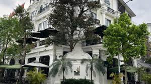 Bán biệt thự mặt đường Hoàng Quán Chi 212m2, MT: 17m lô góc mặt công viên Cầu Giấy