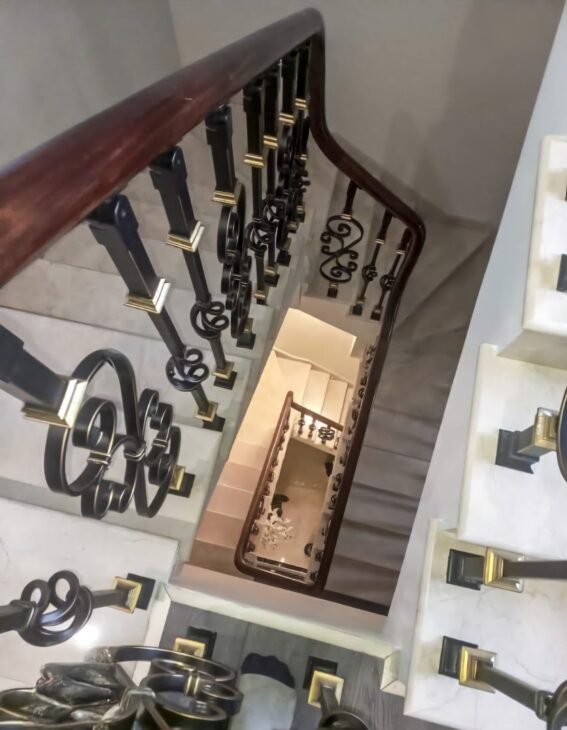 Cho thuê Nhà VP, Nhà Hàng, KD, thang máy, 117m2_ 5T;, Giảng Võ-45 Tr