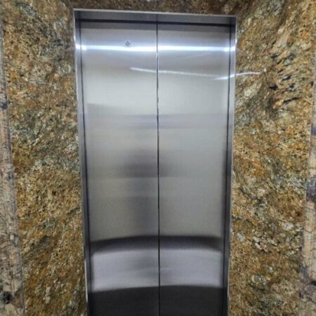 Cho thuê Nhà KD, VP, Nhà Hàng, vỉa hè, 101m2- 4T, Giảng Võ_30 Tr