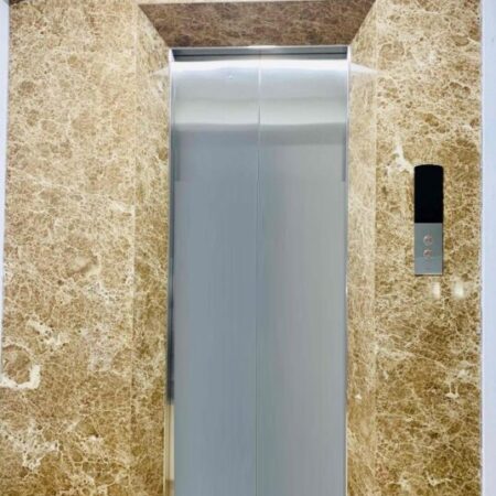 Mình cho thuê Nhà KD, VP, Nhà Hàng, Thái Hà; vỉa hè 96m2* 4T- 32 Tr