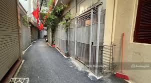 Chính Chủ Cần Bán Gấp nhà Phố Võng Thị – Tây Hồ để vào sài gòn định cư 45m2 lô góc giá 13,9 tỷ