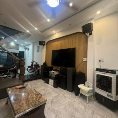 Bán Nhà Mặt Phố Nại Tú, 3 Tầng Kiên Cố, Vài Bước Ra Sông Hàn nhỉnh 7 tỷ.