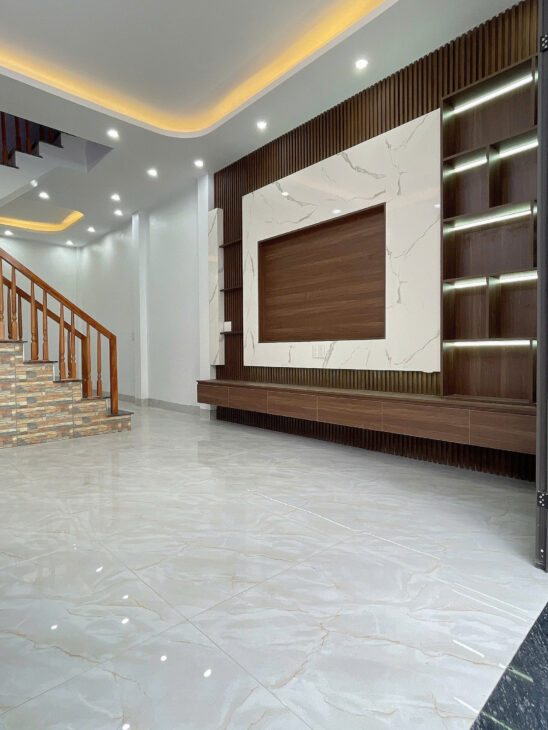 bán nhà tiền phong ngõ thông thoáng gần ubnd phường cũ, nhà 3 tâng mới