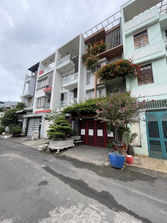 Bán nhà ngõ Tô Ngọc Vân, Linh Đông, Thủ Đức: 85m2, 4 tầng, 3PN, SH, giá 10.7 tỷ.