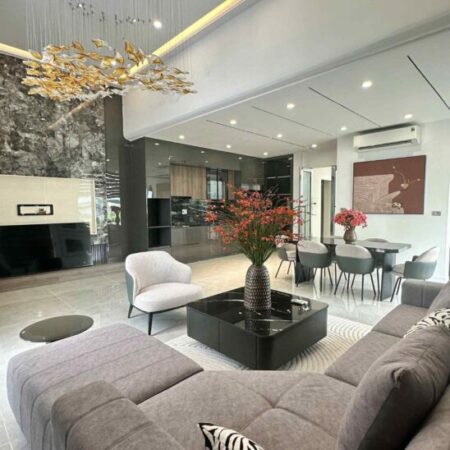 Bán căn biệt thự 80m Thạch Bàn, Long Biên, lô góc, mặt tiền siêu khủng, ô tô tránh thông các ngả,