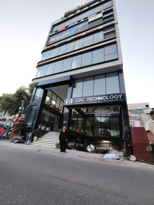 Bán nhà phố Nguyễn Khánh Toàn – Cầu Giấy – 180m 10 Tầng – Ô Tô Tránh Thông KDVP Dòng tiền 3 tỷ/N