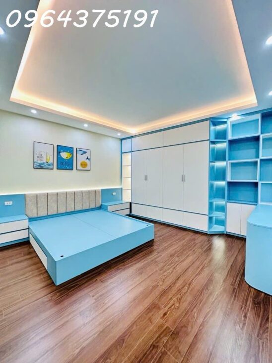 bán nhà bồ đề long biên 32m2 5 tầng ngõ gần ô tô giá nhỉnh 5 tỷ